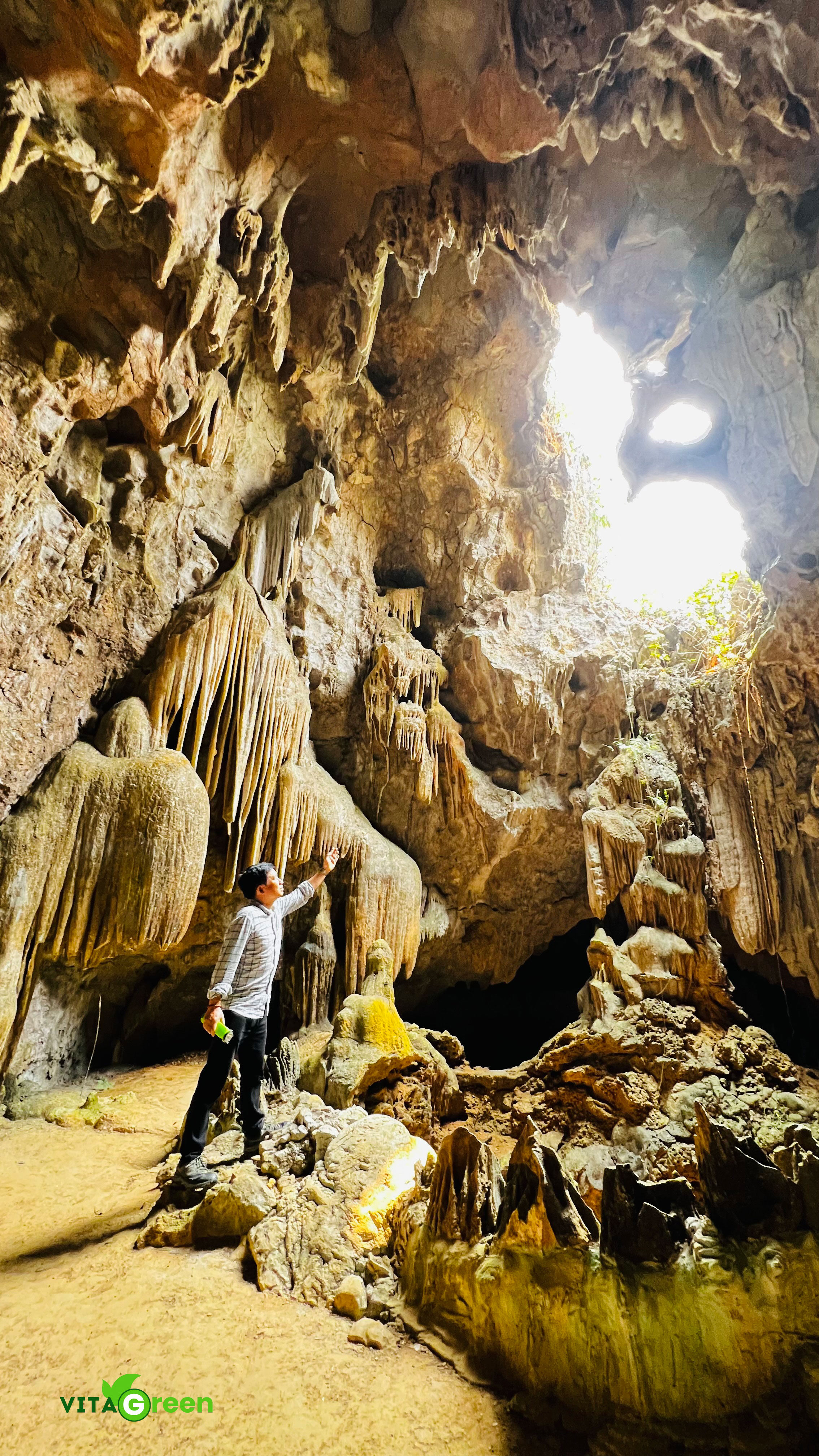 Động Thiên Hà - Ninh Bình